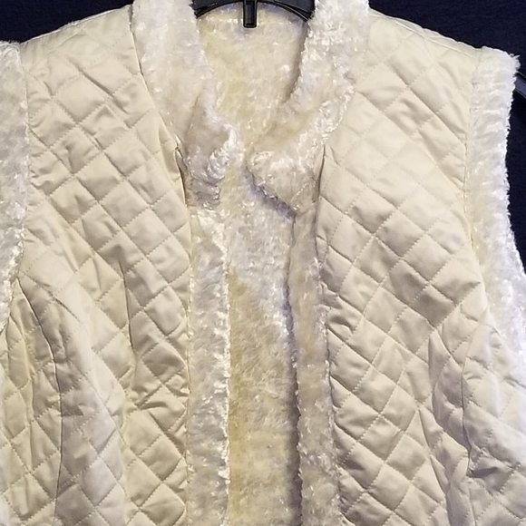 Winter White Reversible Faux Persian Lamb … - Picture 2 of 10